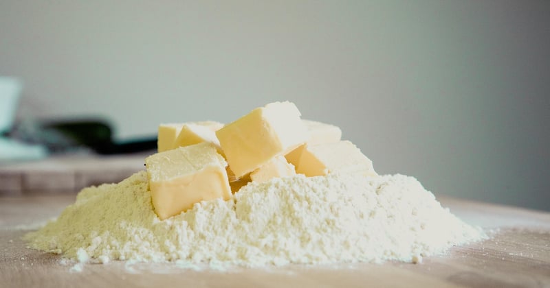 Dites adieu au sucre raffiné : les meilleurs substituts naturels pour vos pâtisseries