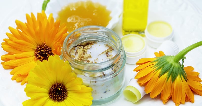 Cosmétiques maison pour peau sensible : 10 recettes douces et efficaces